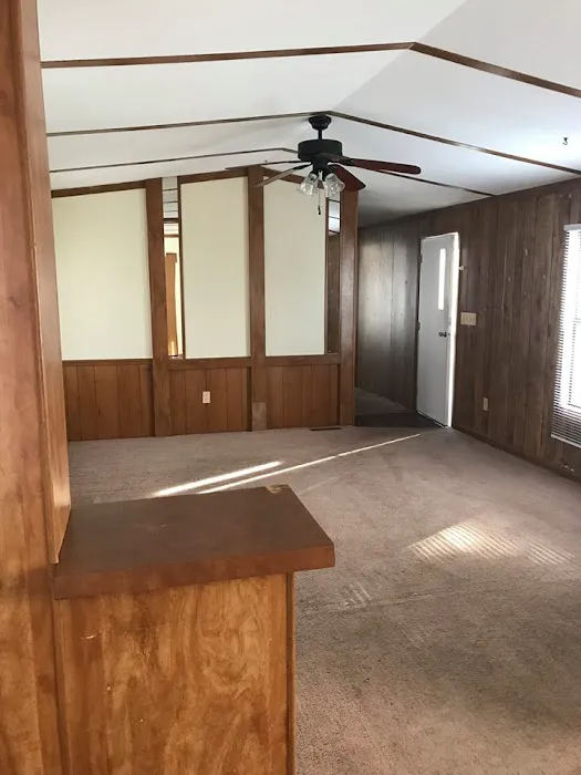 Meadowbrook Mobile Home Park Picture 2