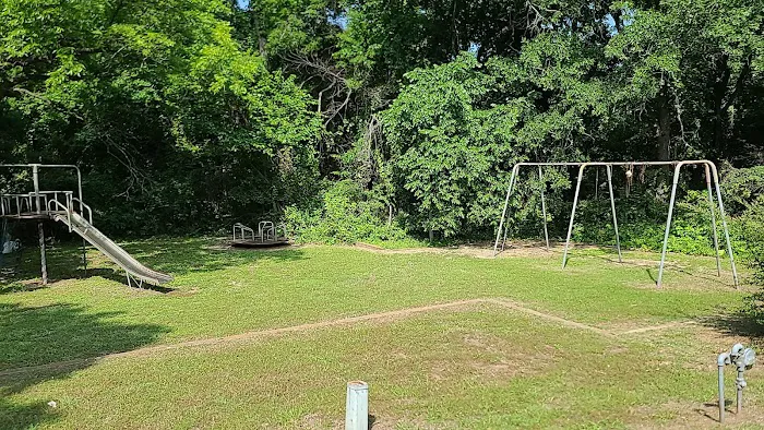 Meadowbrook Mobile Home Park Picture 8