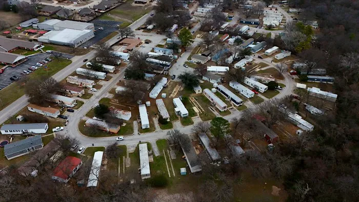 Meadowbrook Mobile Home Park Picture 4