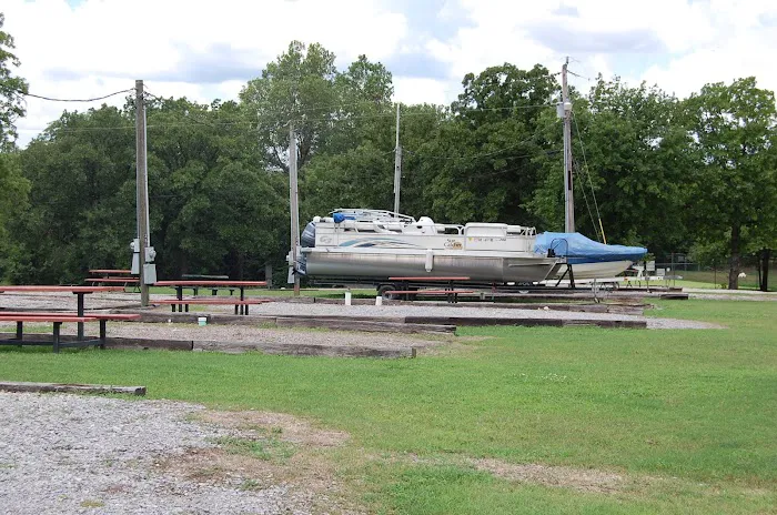 Shady Oaks RV Park Picture 6