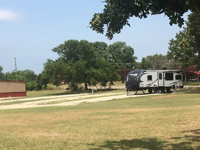 Lake Time RV Park Picture 2