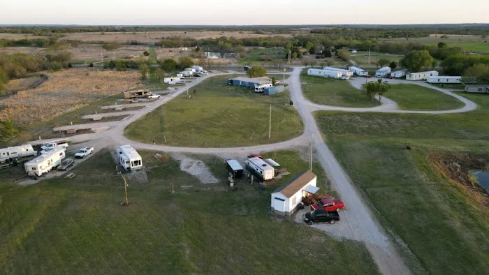 Horseshoe Acres RV/Mobile Home Park Picture 2