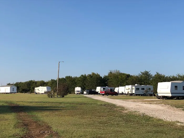 Horseshoe Acres RV/Mobile Home Park Picture 9
