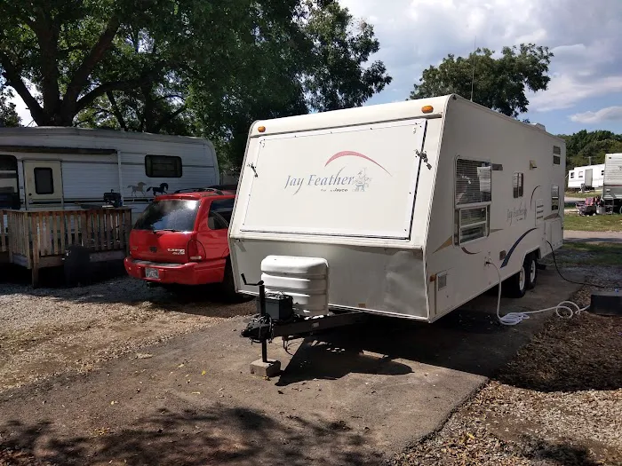 Ardmore RV Park Picture 9