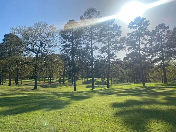 Millwood Golf & RV Resort Picture 10