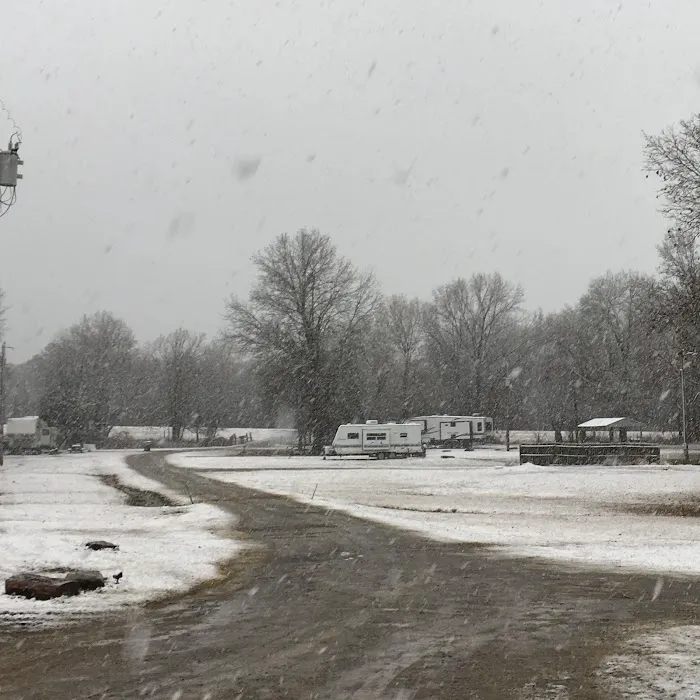 Wilburton Pine Creek RV Park Picture 9
