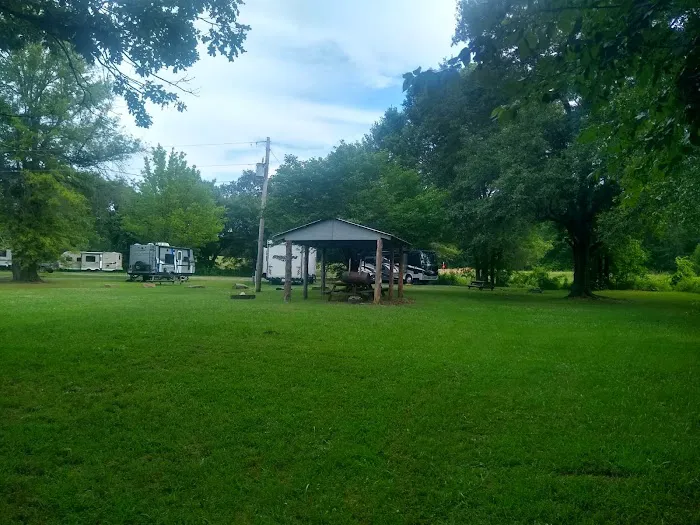 Wilburton Pine Creek RV Park Picture 10