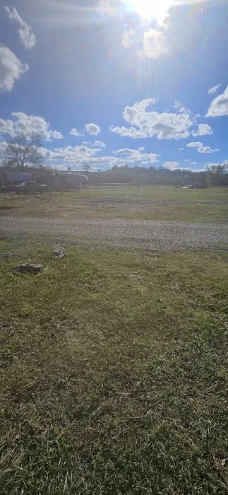 Wynn's RV Park Picture 1