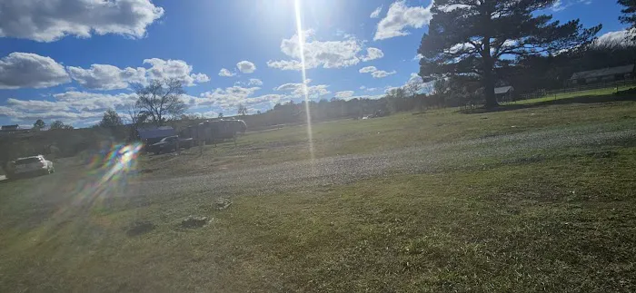 Wynn's RV Park Picture 2