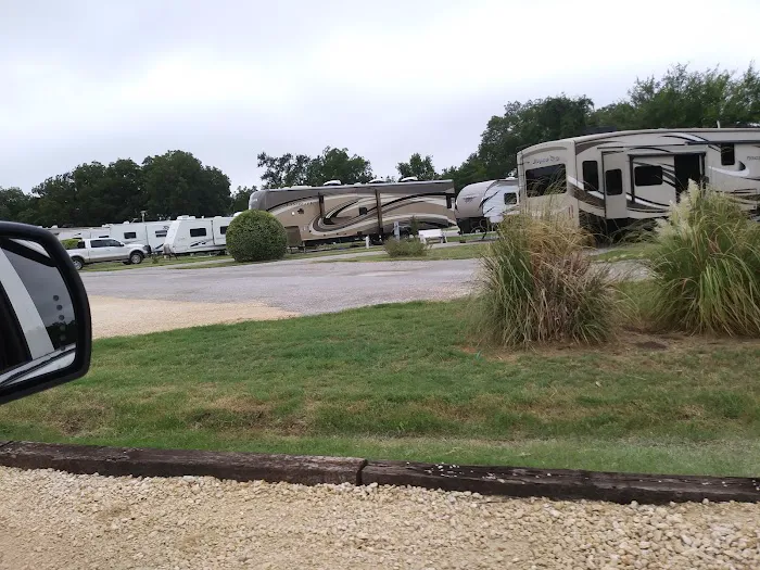 Lost Creek RV Park Picture 2