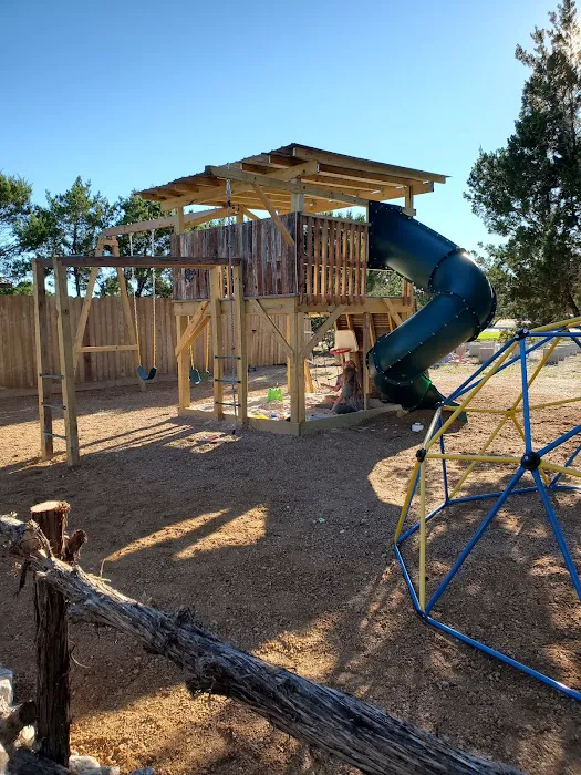 Lucky Horseshoe RV Park Picture 3