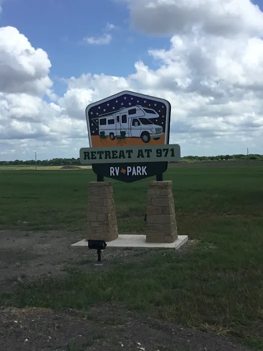 Retreat at 971 RV Park Picture 9