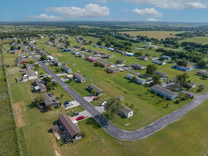 Country Glen Estates Picture 3