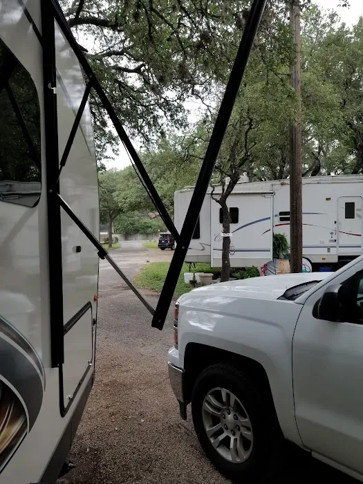 Honeycomb RV Park Picture 6