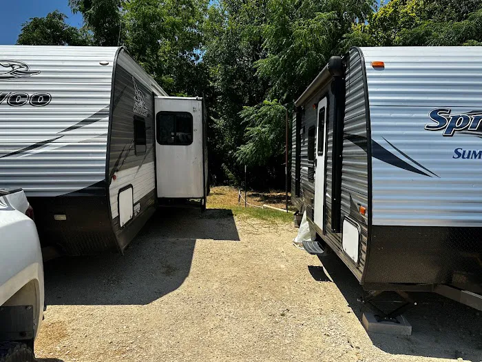 Eva Station Picture 9