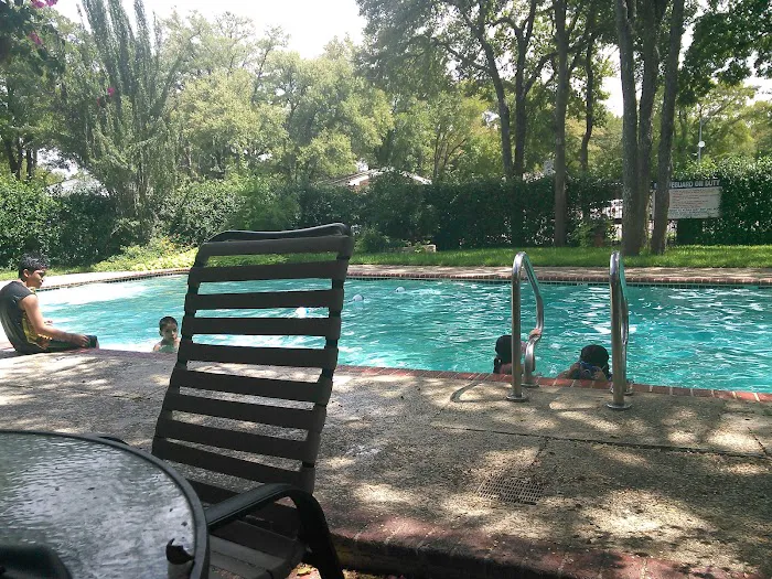 Royal Palms RV Resort and Manufactured Home Community Picture 5