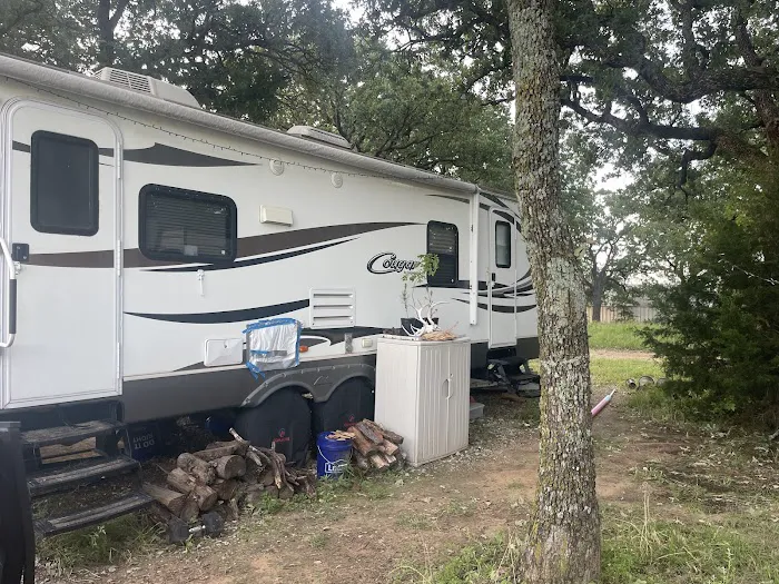 Shady Oaks RV Park Picture 1