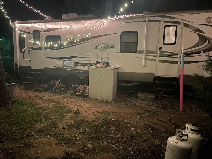 Shady Oaks RV Park Picture 7