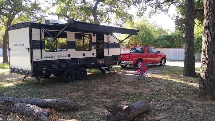 Shady Oaks RV Park Picture 4