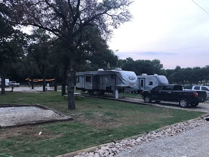 Home Again RV Park Picture 4