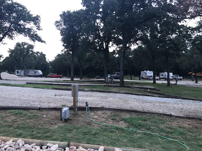 Home Again RV Park Picture 6