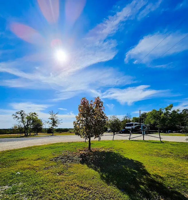 Lonesome Dove RV Park and Camp ( Stephenville, Tx) Picture 9