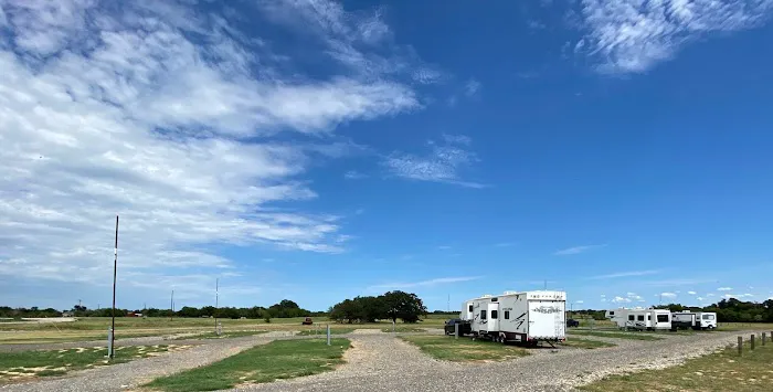 Stephenville RV Park - formerly R&R RV Park by the Reservoir Picture 5