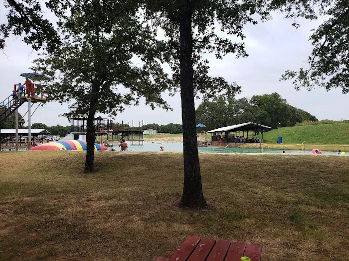 Unk's Lake Campground And Swimming Hole Picture 9
