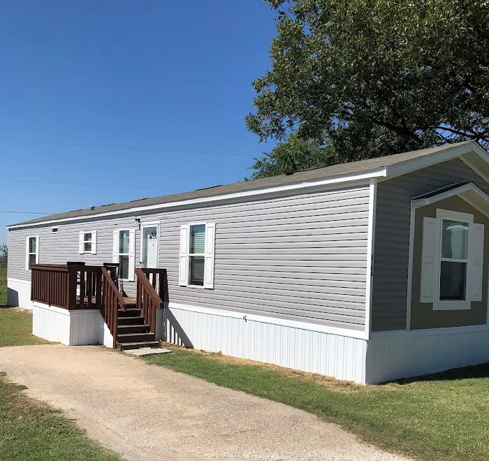 Woodhaven Mobile Home Community Picture 1