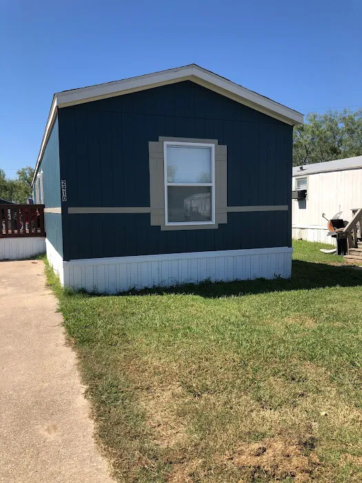 Woodhaven Mobile Home Community Picture 4