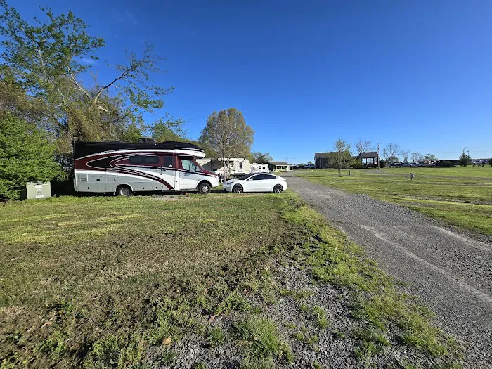Eagles Nook RV Park Picture 1