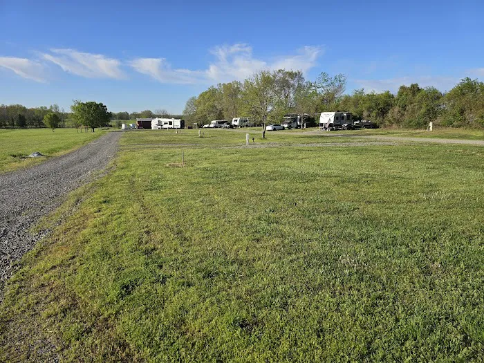 Eagles Nook RV Park Picture 7