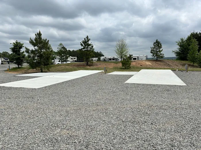 Hilltop RV Resort Picture 2