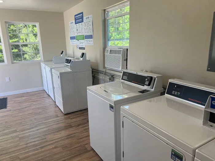 Hilltop RV Resort Picture 9