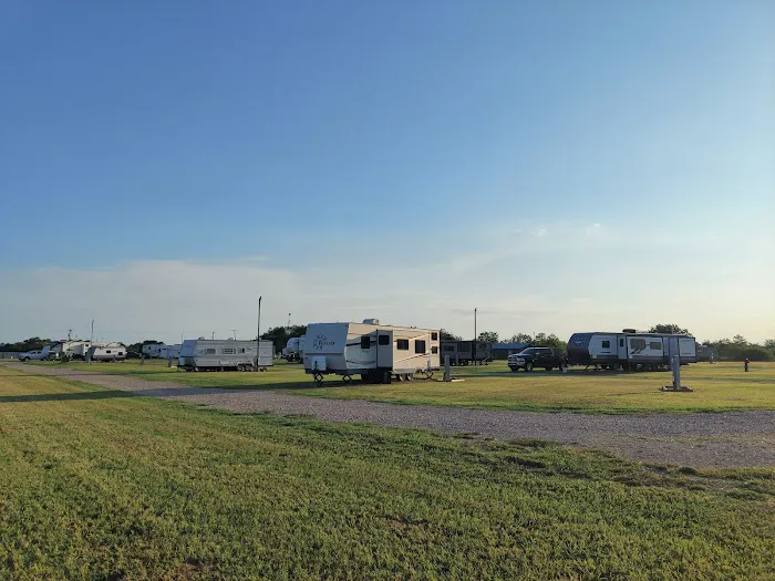 Reel World RV Park Picture 3