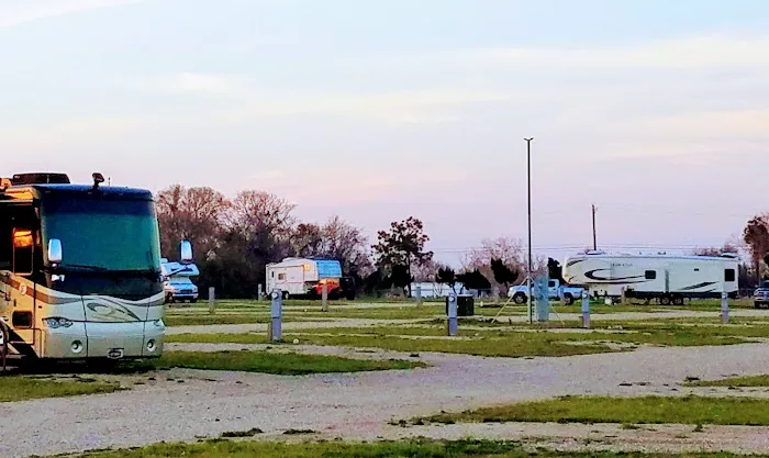 Reel World RV Park Picture 5