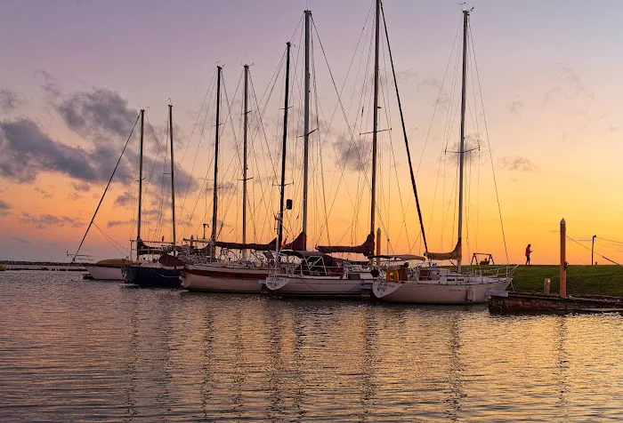 Serendipity Bay RV Resort, Cabins and Marina Picture 5