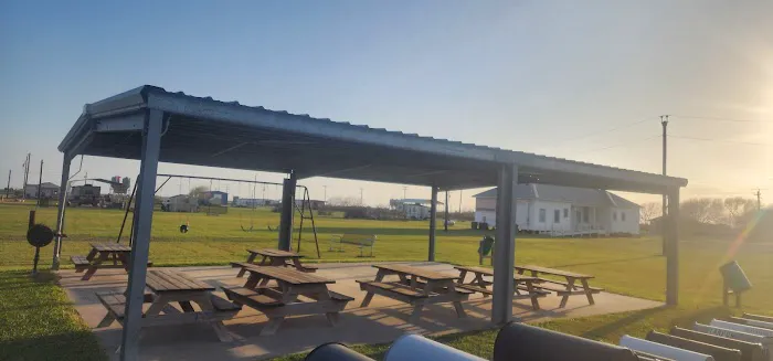 Tranquil Bay Cabin & RV Picture 4