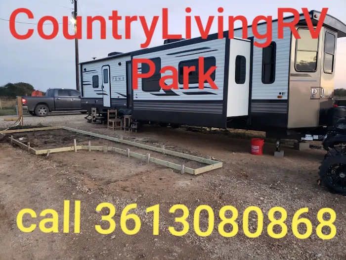 Country Living RV Park Picture 7
