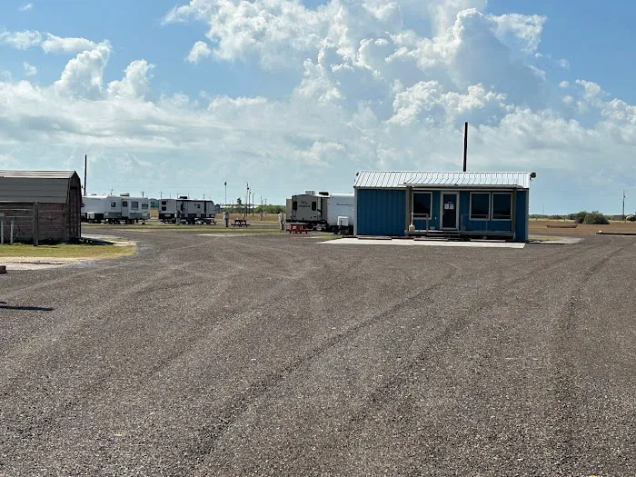 Coastal Bay RV and Cabin Rentals Picture 2