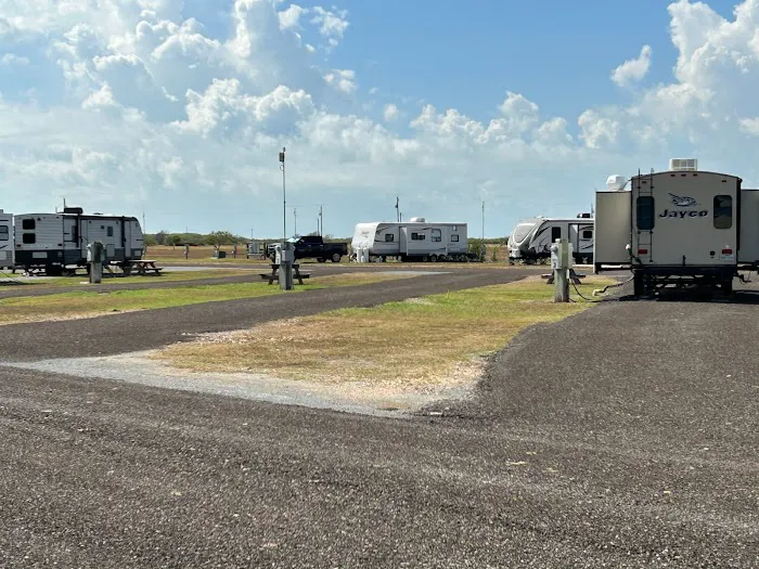 Coastal Bay RV and Cabin Rentals Picture 4