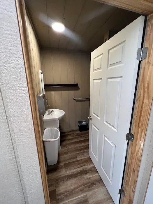 Coastal Bay RV and Cabin Rentals Picture 9