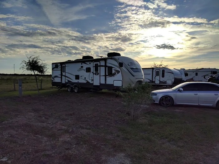 Machacek's Rockin' M RV Park & Campgrounds Picture 2