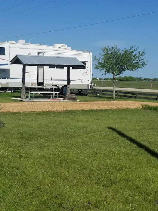 Machacek's Rockin' M RV Park & Campgrounds Picture 3