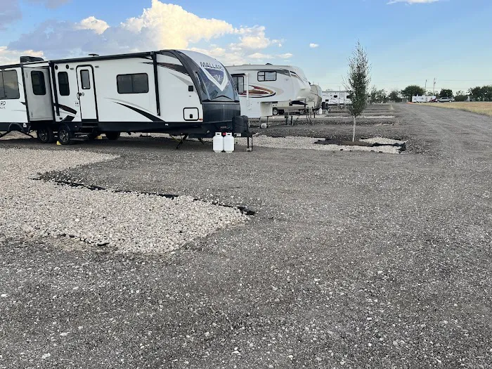 Stork RV Park Picture 2