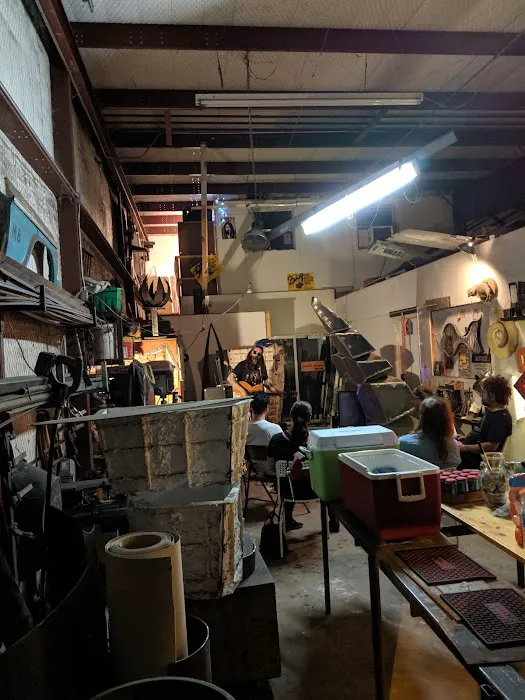 Bel-Aire Mobile Home Park Picture 3