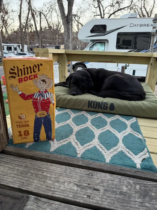 Pecan Grove RV Park Picture 9