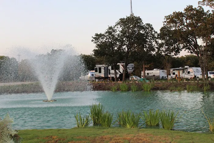 Cowboy Cabins & RV Park LLC Picture 1