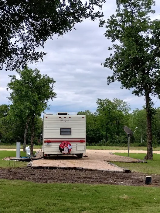 Cowboy Cabins & RV Park LLC Picture 9