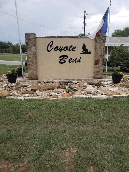 Coyote Bend Mobile Home & RV Prk Picture 4